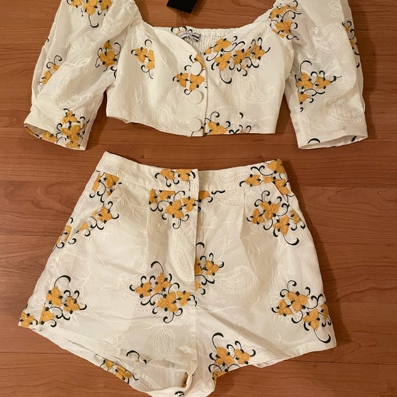 NWT Floral two piece set - Picture 8 of 8